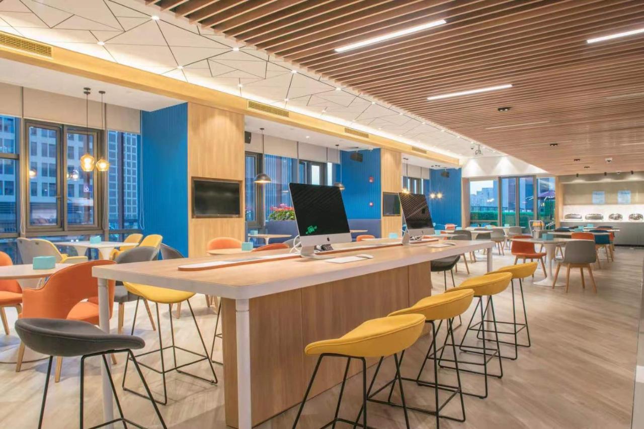 Holiday Inn Express Shanghai Huijin By Ihg Exteriör bild