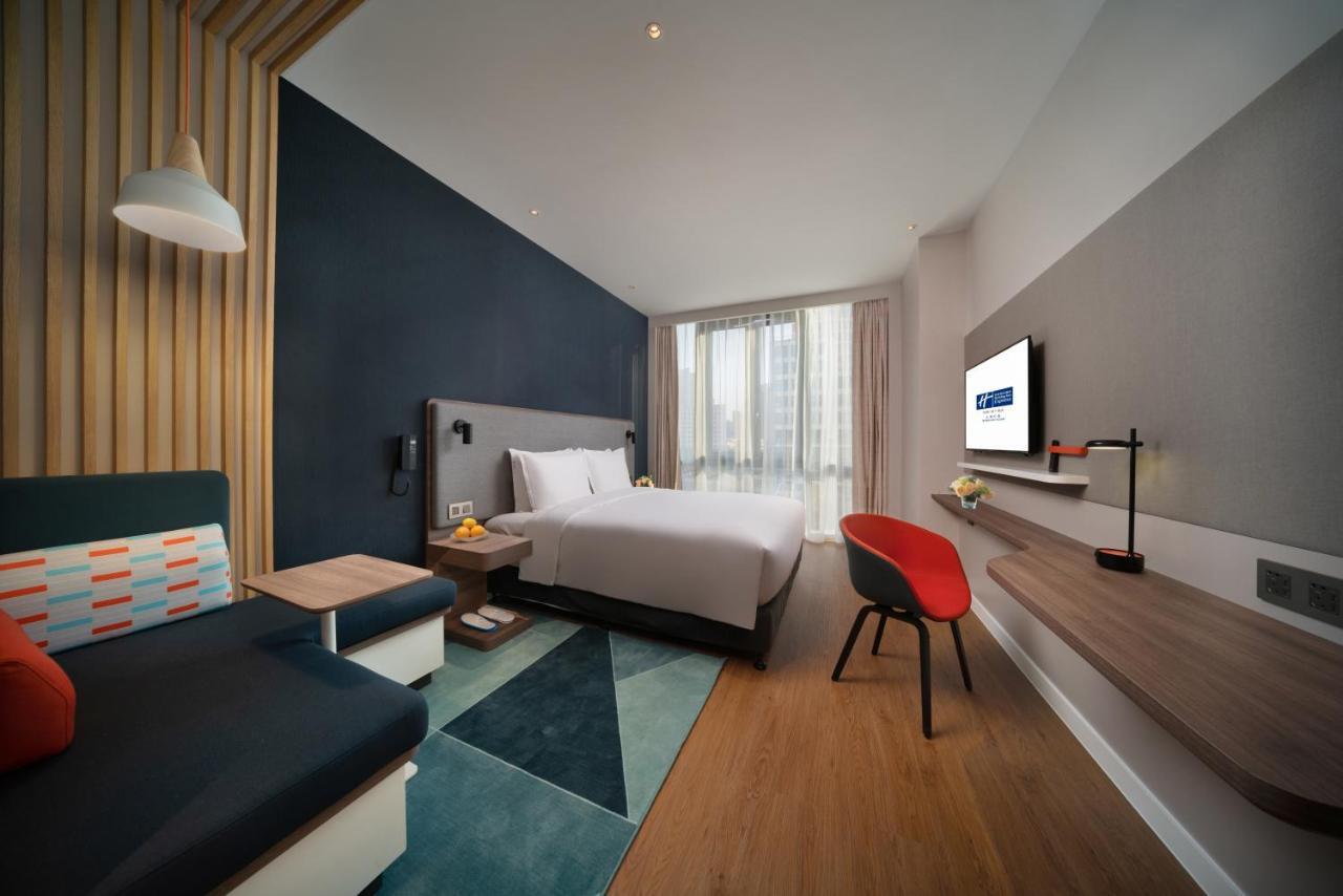 Holiday Inn Express Shanghai Huijin By Ihg Exteriör bild