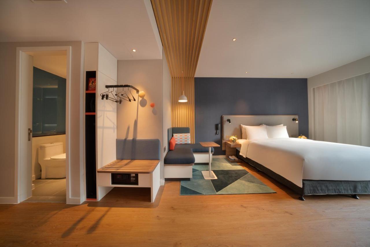 Holiday Inn Express Shanghai Huijin By Ihg Exteriör bild