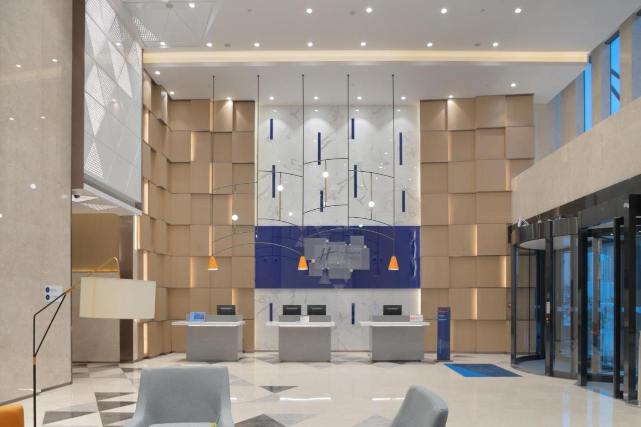 Holiday Inn Express Shanghai Huijin By Ihg Exteriör bild